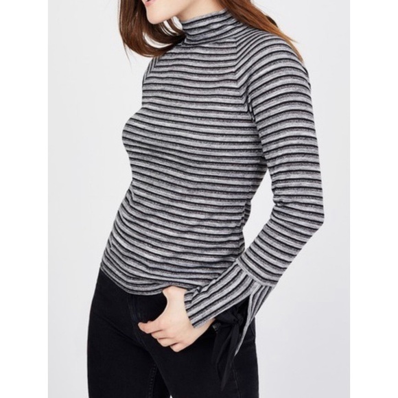 Laundry by Shelli Segal Sparkle Open Back Top - Picture 3 of 6